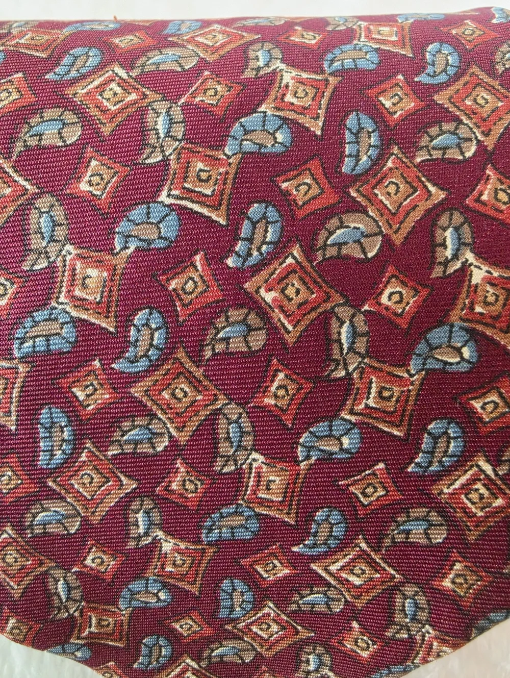 Vintage Hunting Horn Classics Men's Necktie Burgundy Tan Paisley Geometric Tie